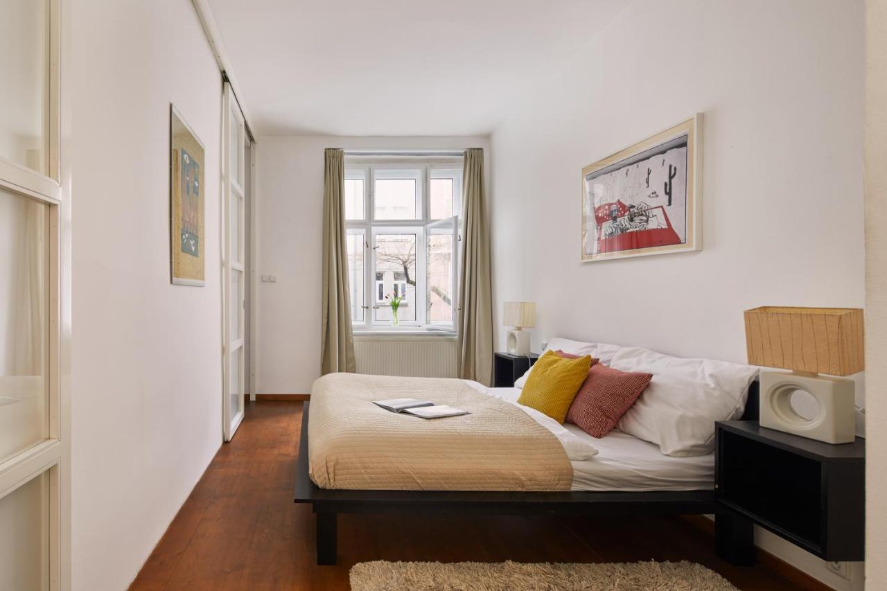 Prague Days - 1Bdr Apt W Netflix - Zizkov Tower Luaran gambar